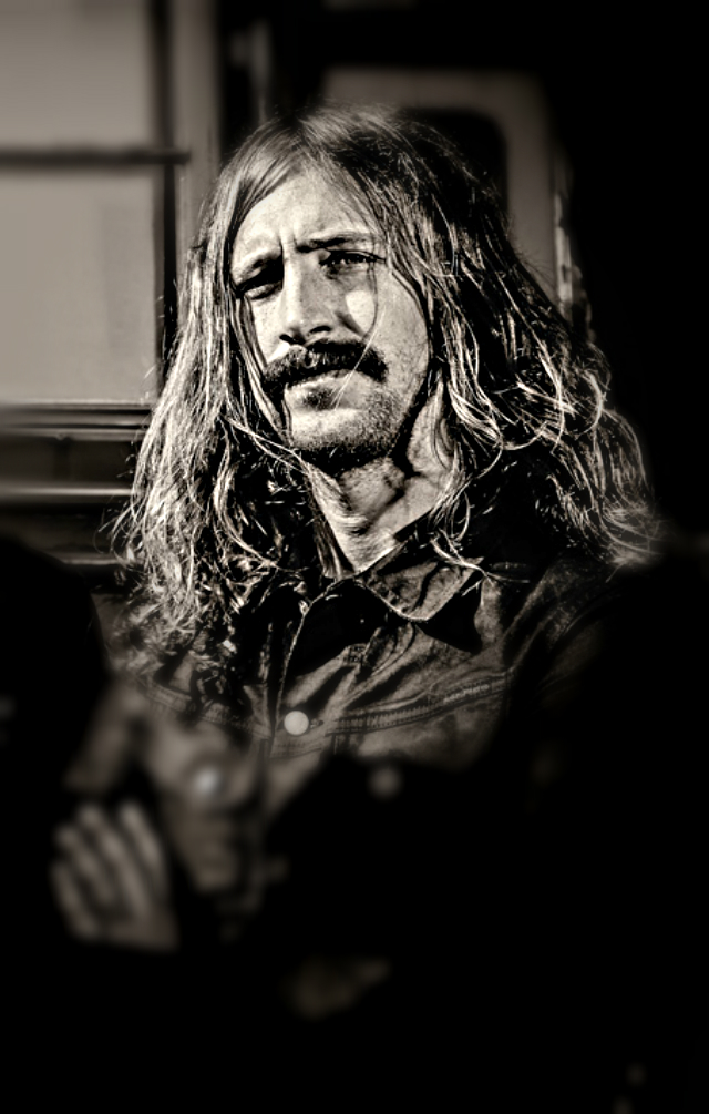 Axel Sjöberg já fez parte dos Spiders e gravou os três álbuns de Graveyard, o homónimo de estreia, "Hisingen Blues" e "Lights Out".