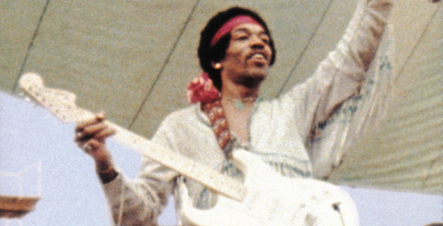 Hendrix num dos seus concertos mais memoráveis, no Woddstock '69.